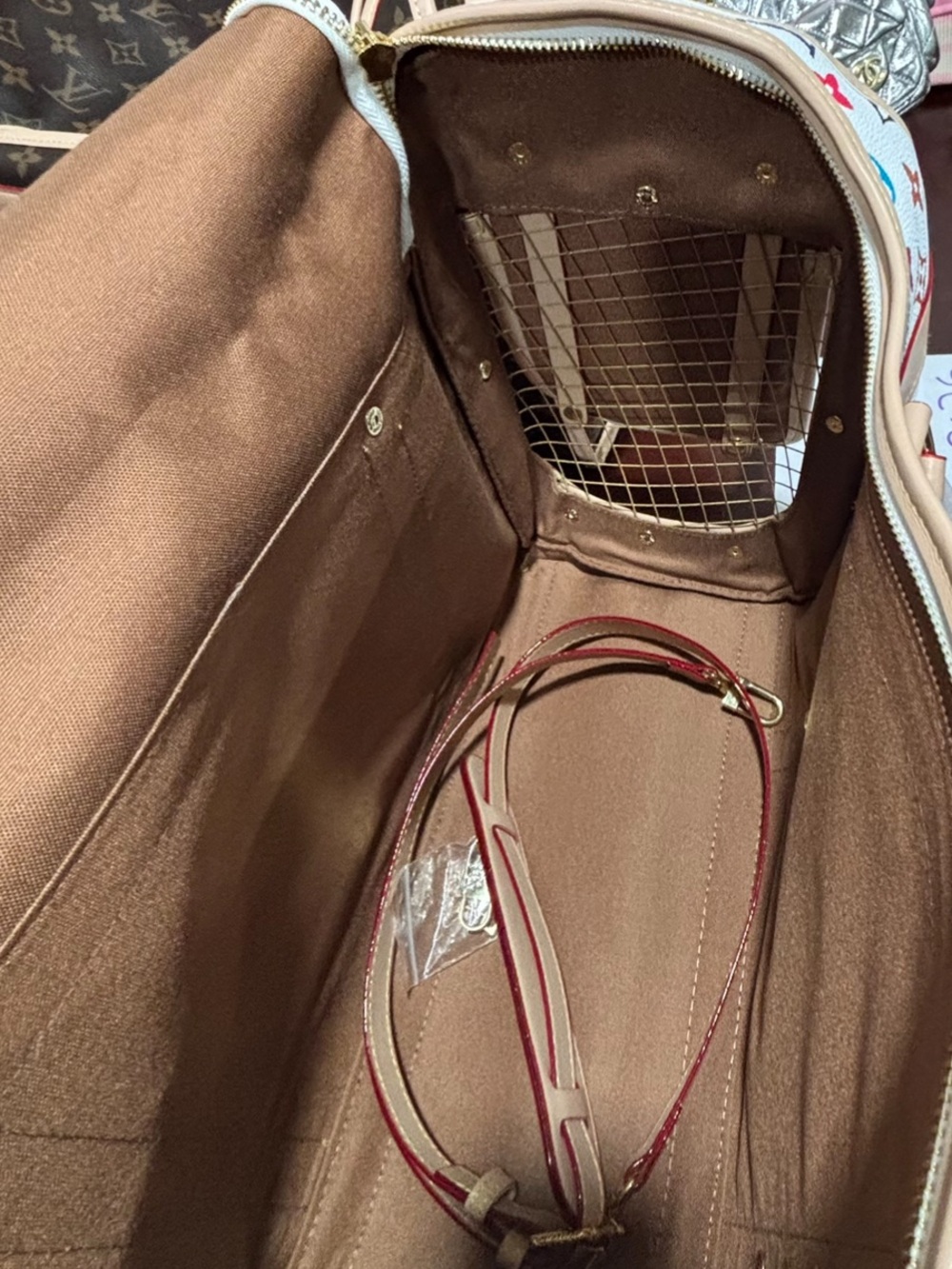 🐈 🐩Luxury Pet Carrier 17x9x13 Approximately